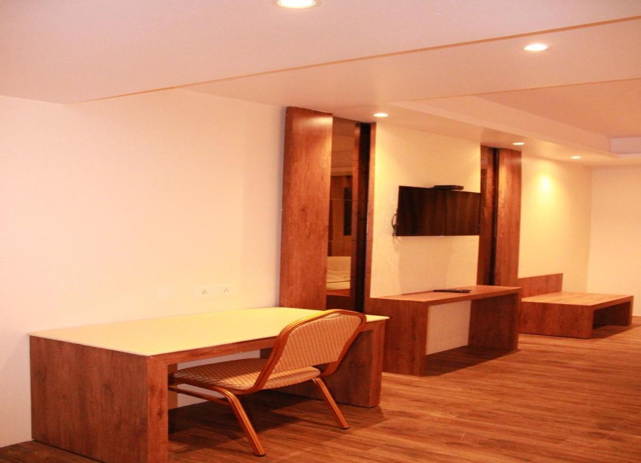 Sarovar Portico, Сомнатх Экстерьер фото
