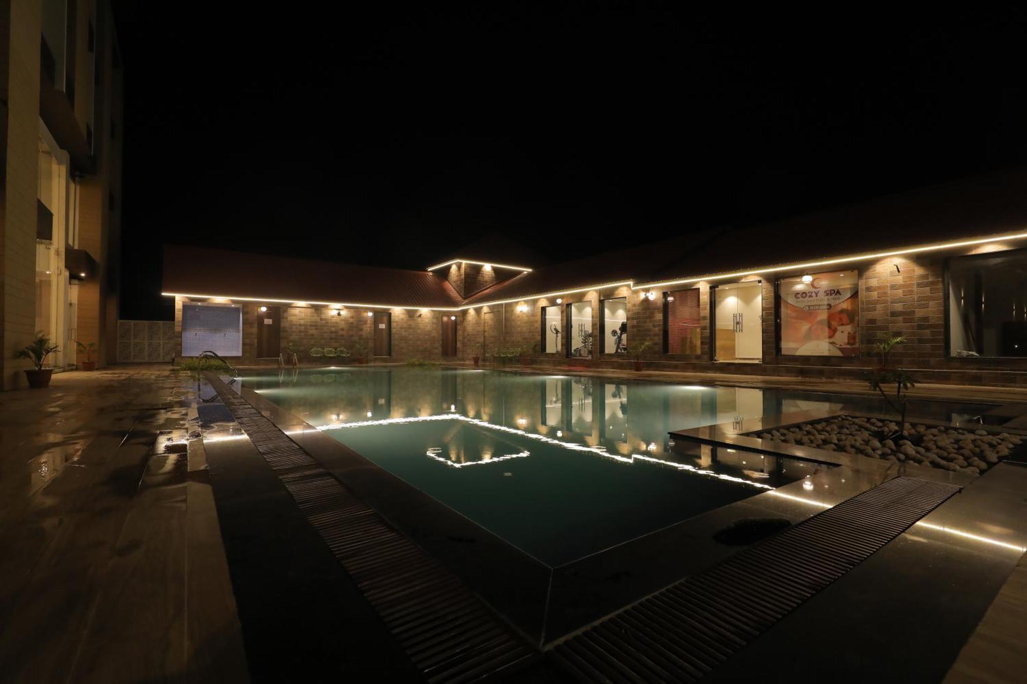 Sarovar Portico, Сомнатх Экстерьер фото