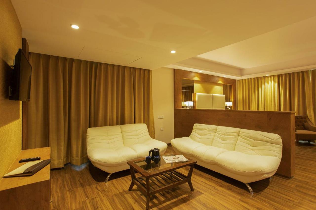 Sarovar Portico, Сомнатх Экстерьер фото